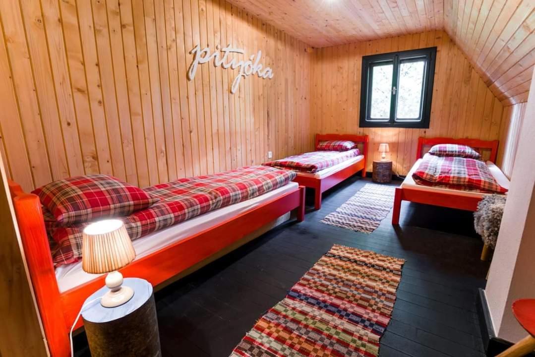 Piricske Pihenőház Ciceu Exterior foto